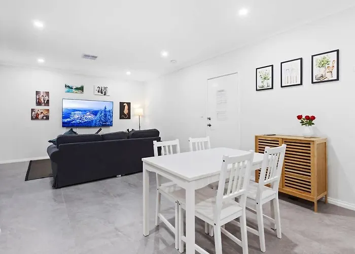 Corporate Entire House 3walk To Curtin *